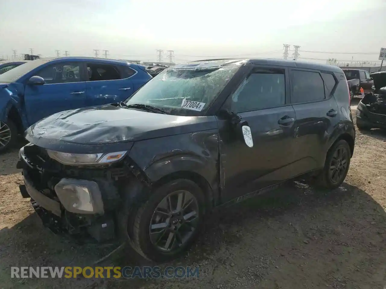 1 Photograph of a damaged car KNDJ33AU4M7740940 KIA SOUL 2021