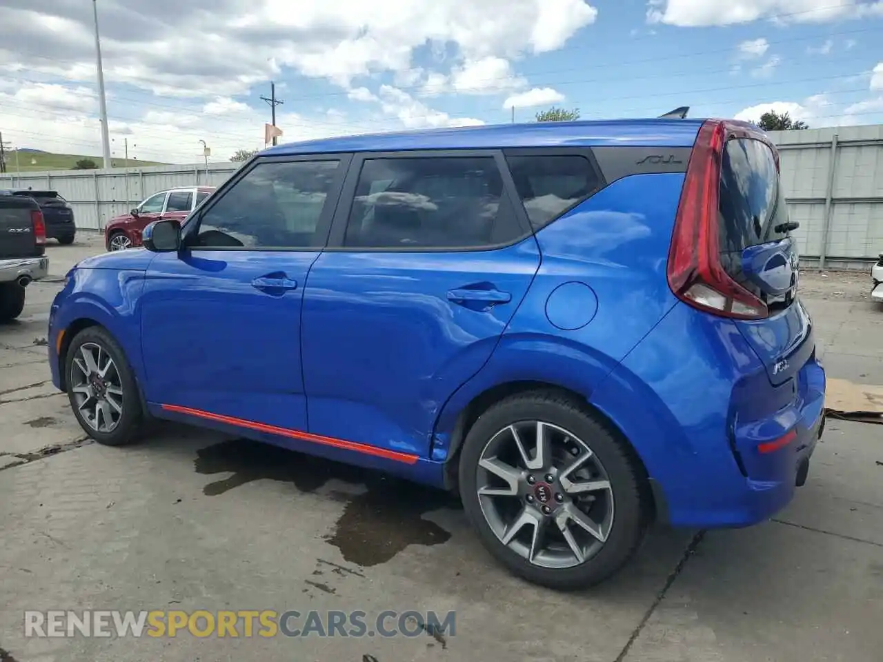2 Photograph of a damaged car KNDJ53AF0M7741885 KIA SOUL 2021