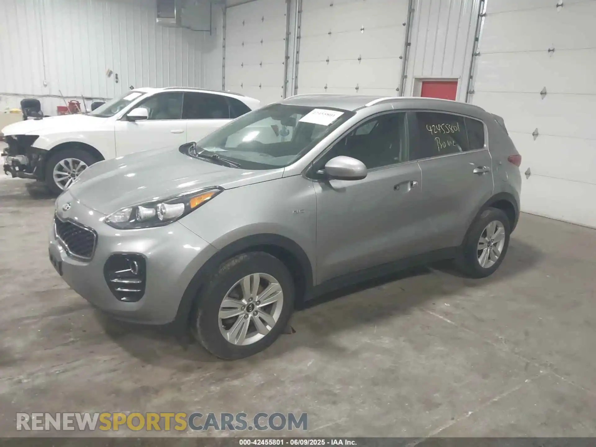 2 Photograph of a damaged car KNDPMCAC5K7565741 KIA SPORTAGE 2019