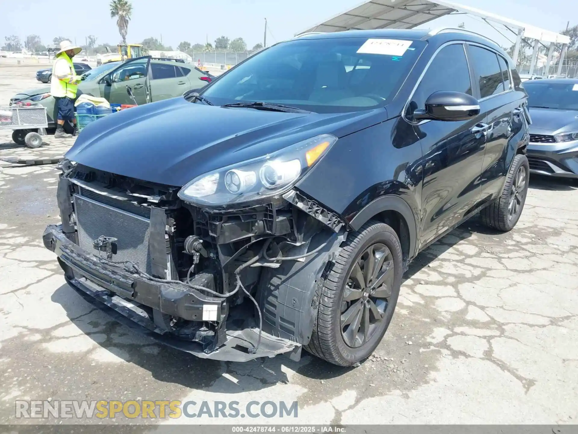 2 fotografías del automóvil dañado KNDPN3AC5K7579264 KIA SPORTAGE 2019