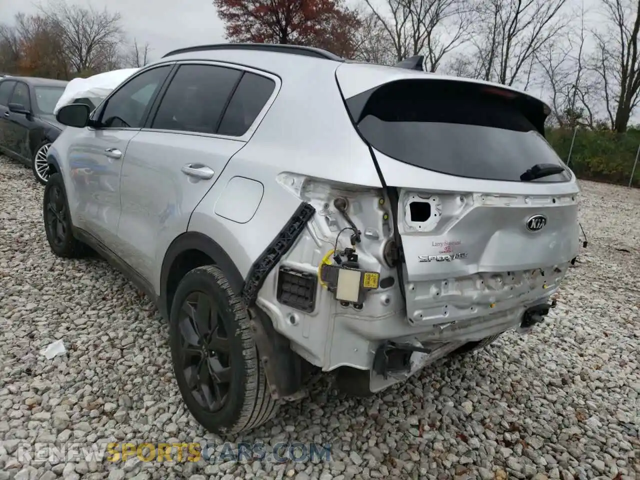 3 Photograph of a damaged car KNDP63AC4L7695098 KIA SPORTAGE 2020