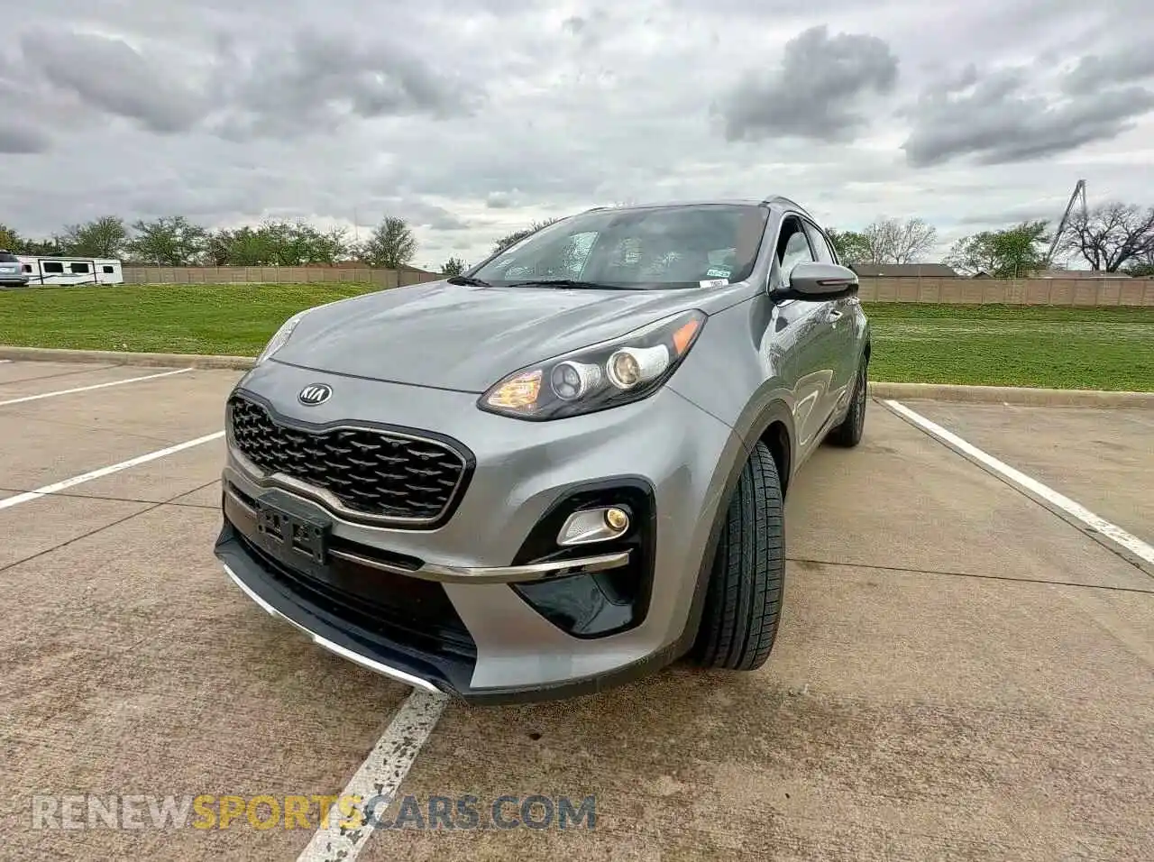 2 Photograph of a damaged car KNDP63AC5L7790267 KIA SPORTAGE 2020