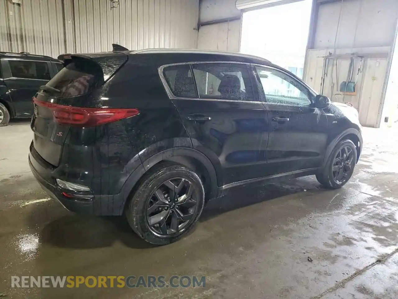 3 Photograph of a damaged car KNDP6CAC5L7679217 KIA SPORTAGE 2020