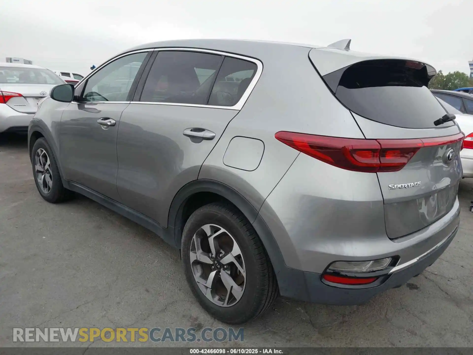 3 Photograph of a damaged car KNDPM3AC2L7700840 KIA SPORTAGE 2020