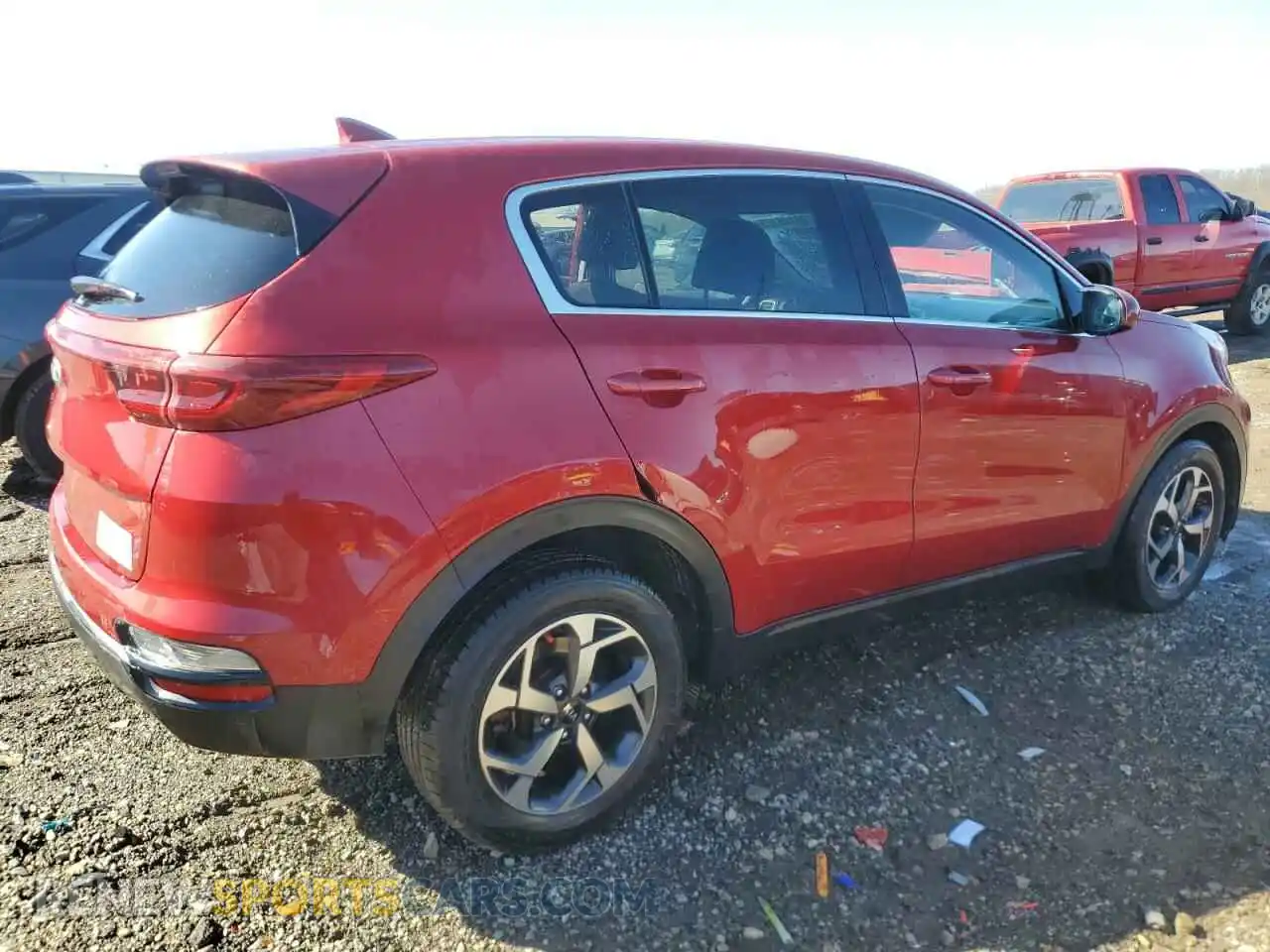 3 Photograph of a damaged car KNDPM3AC8L7748231 KIA SPORTAGE 2020
