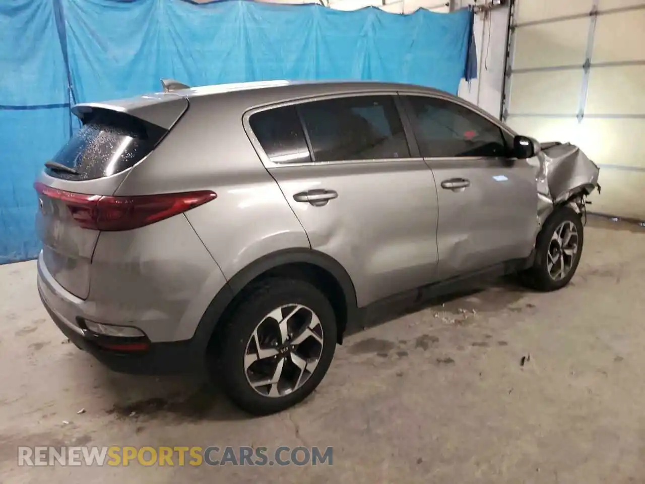 3 Photograph of a damaged car KNDPMCAC4L7775605 KIA SPORTAGE 2020