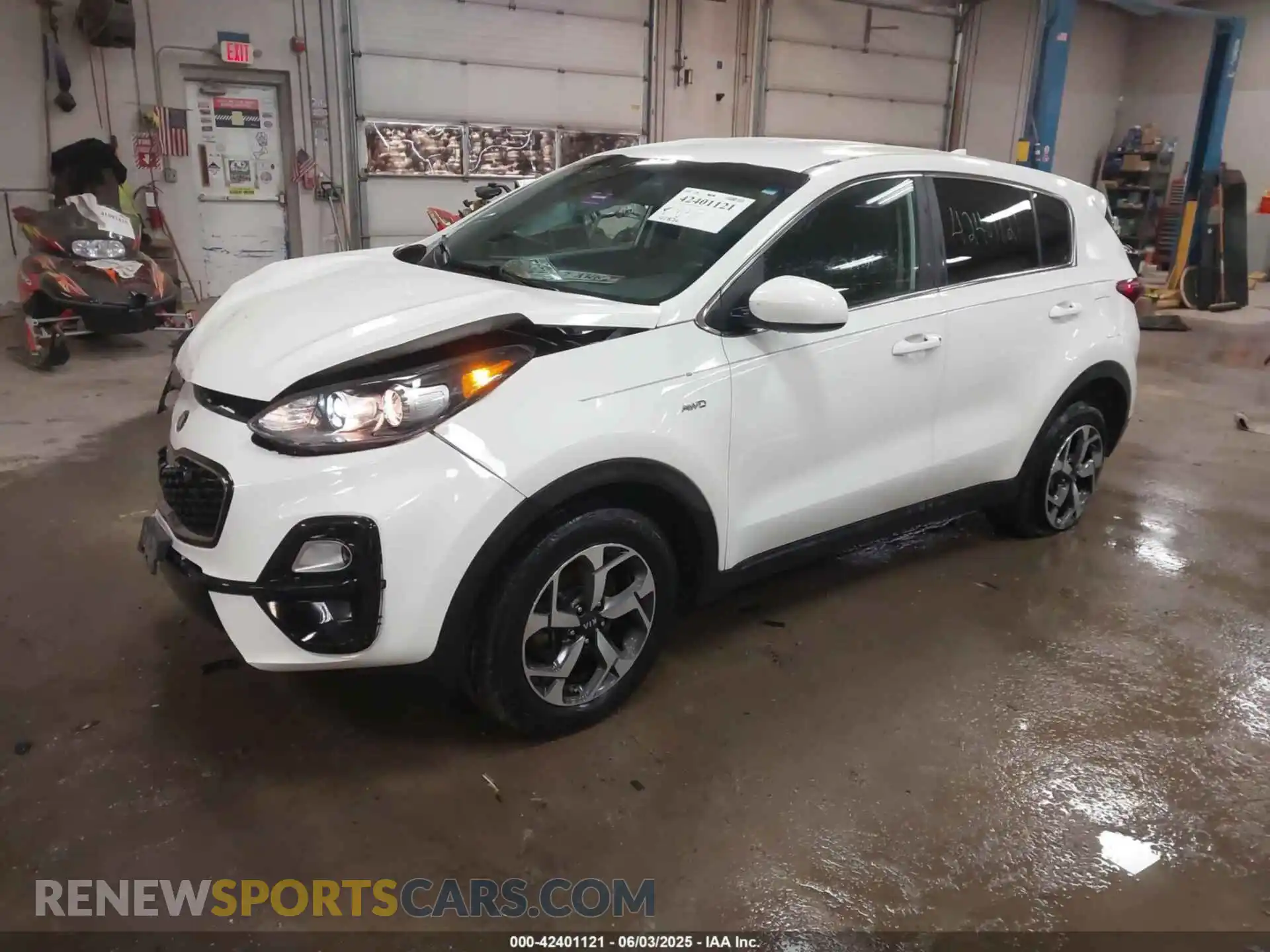 2 Photograph of a damaged car KNDPMCAC4L7810286 KIA SPORTAGE 2020