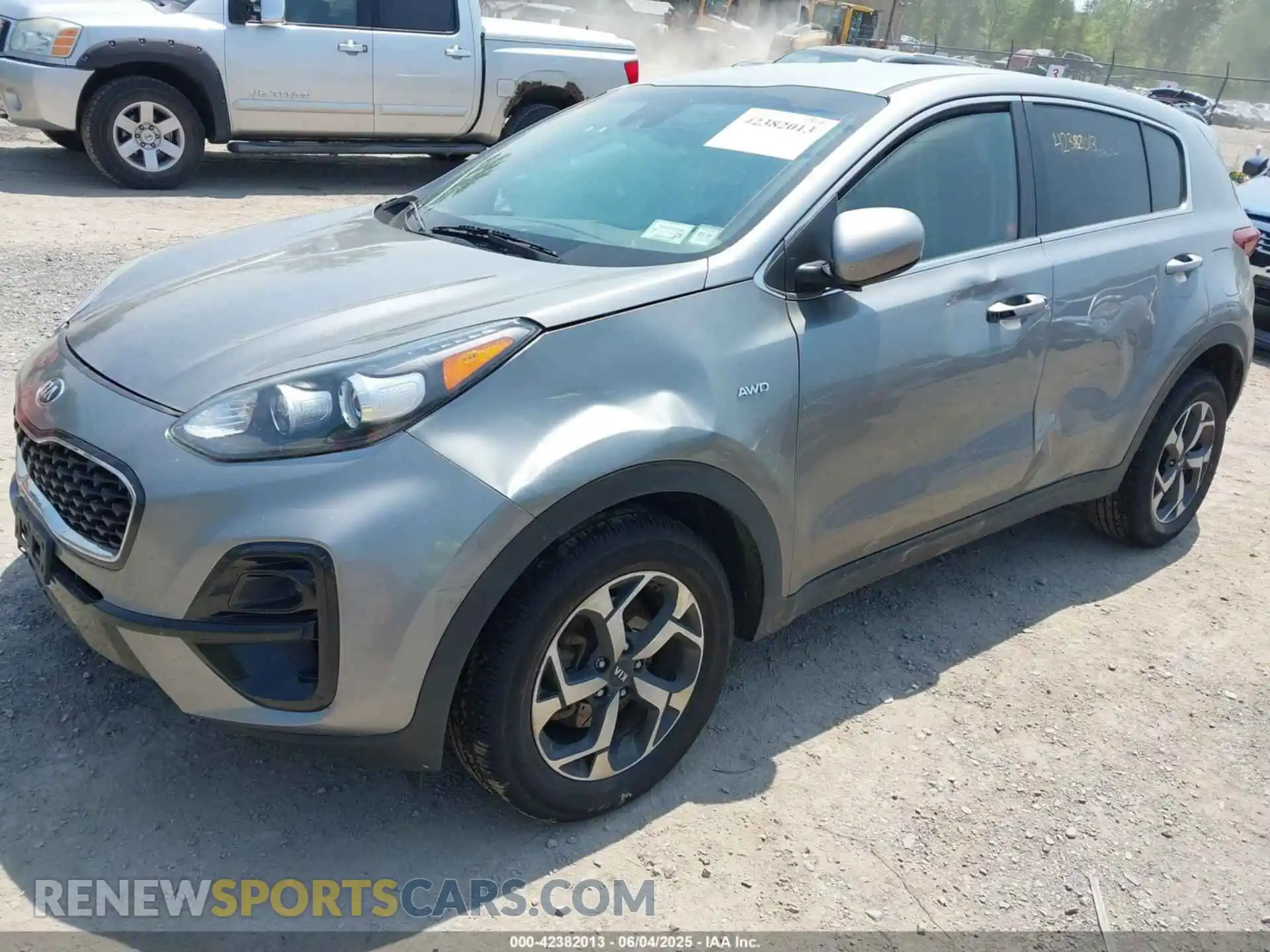 2 Photograph of a damaged car KNDPMCAC4L7831784 KIA SPORTAGE 2020