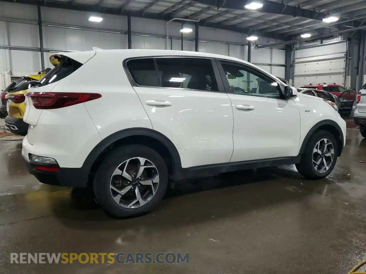 3 fotografías del automóvil dañado KNDPMCAC7L7651442 KIA SPORTAGE 2020