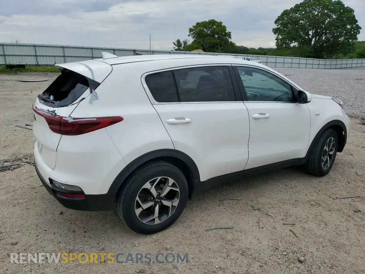3 Photograph of a damaged car KNDPMCAC7L7742968 KIA SPORTAGE 2020