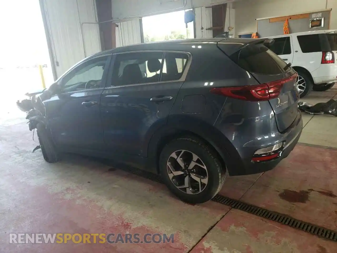 2 Photograph of a damaged car KNDPMCAC8L7728450 KIA SPORTAGE 2020