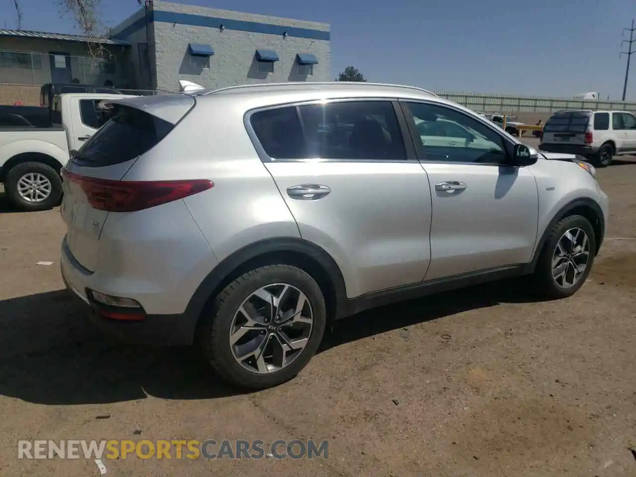 3 Фотография поврежденного автомобиля KNDPNCAC7L7705139 KIA SPORTAGE 2020