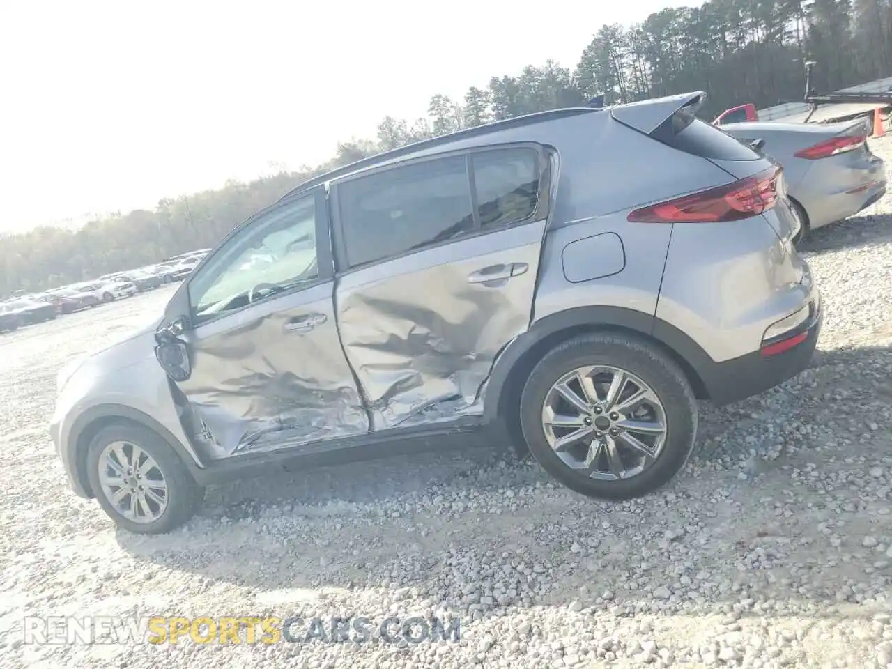 2 fotografías del automóvil dañado KNDP63AC2M7873771 KIA SPORTAGE 2021