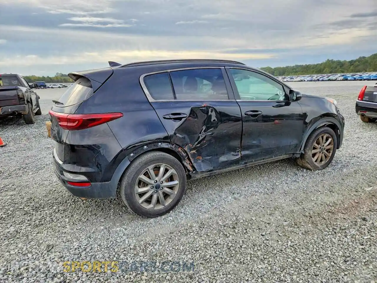 3 Photograph of a damaged car KNDP63AC5M7866555 KIA SPORTAGE 2021
