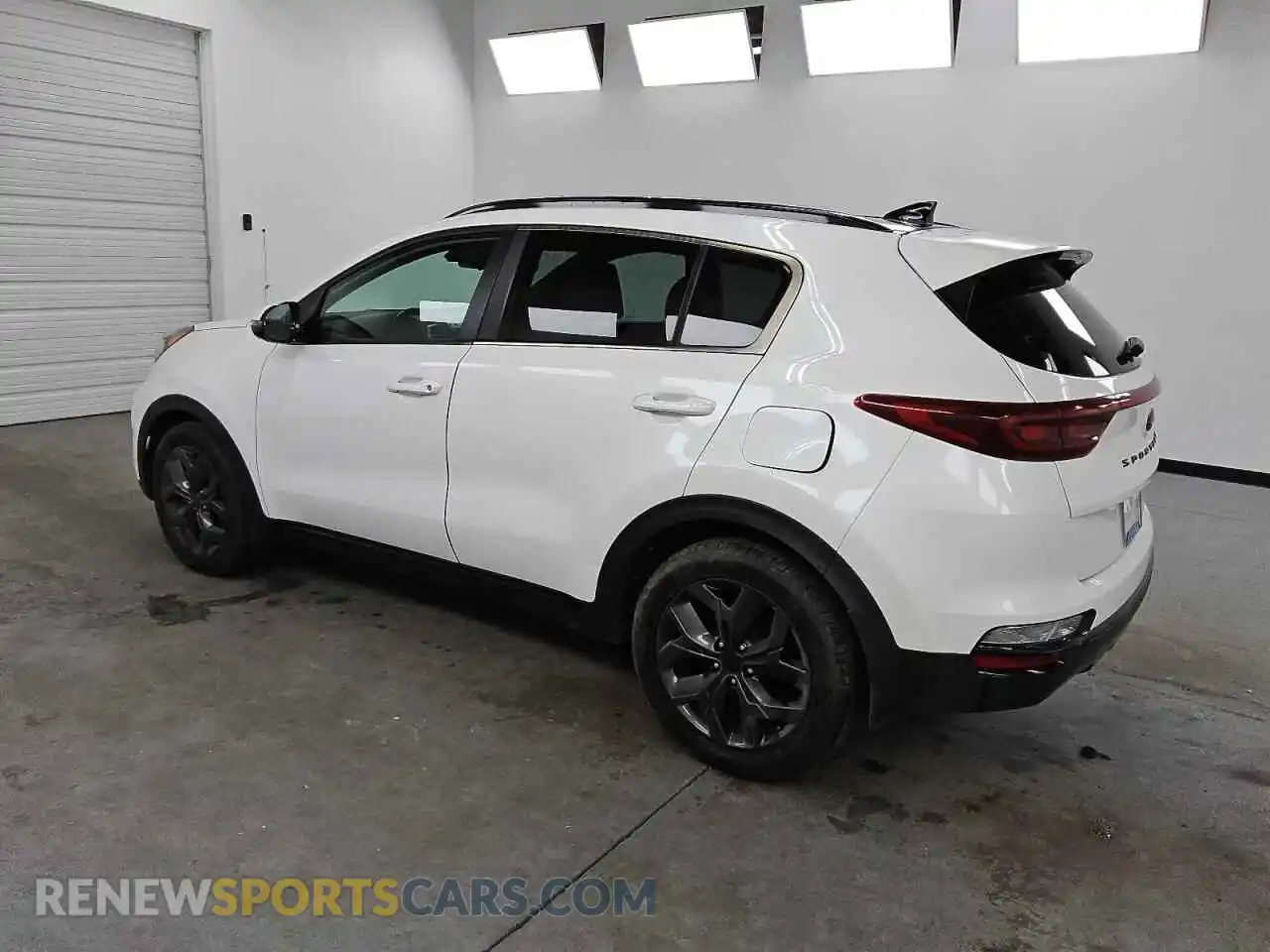 2 Photograph of a damaged car KNDP63AC9M7856286 KIA SPORTAGE 2021