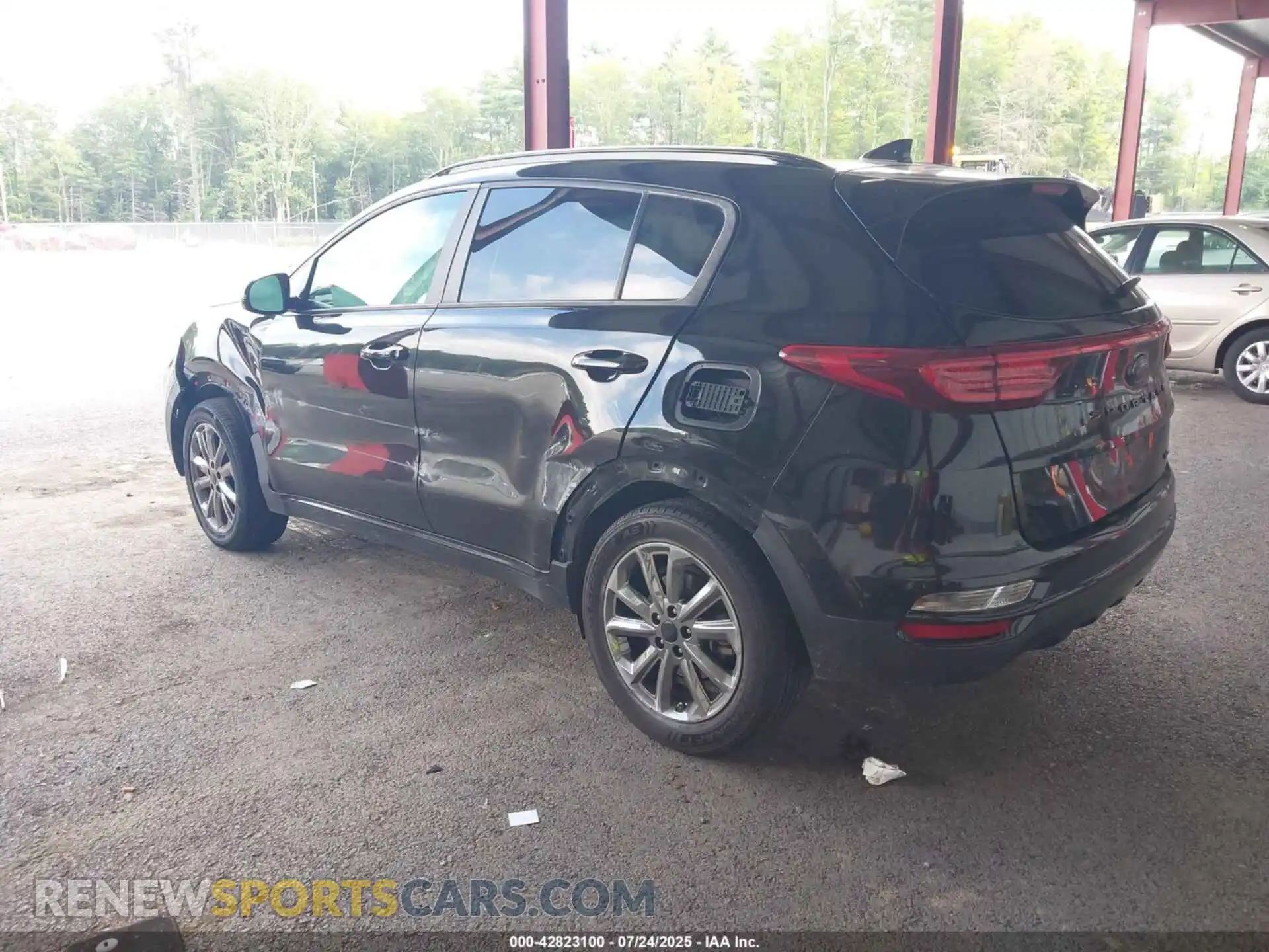 3 Photograph of a damaged car KNDP6CAC8M7936288 KIA SPORTAGE 2021