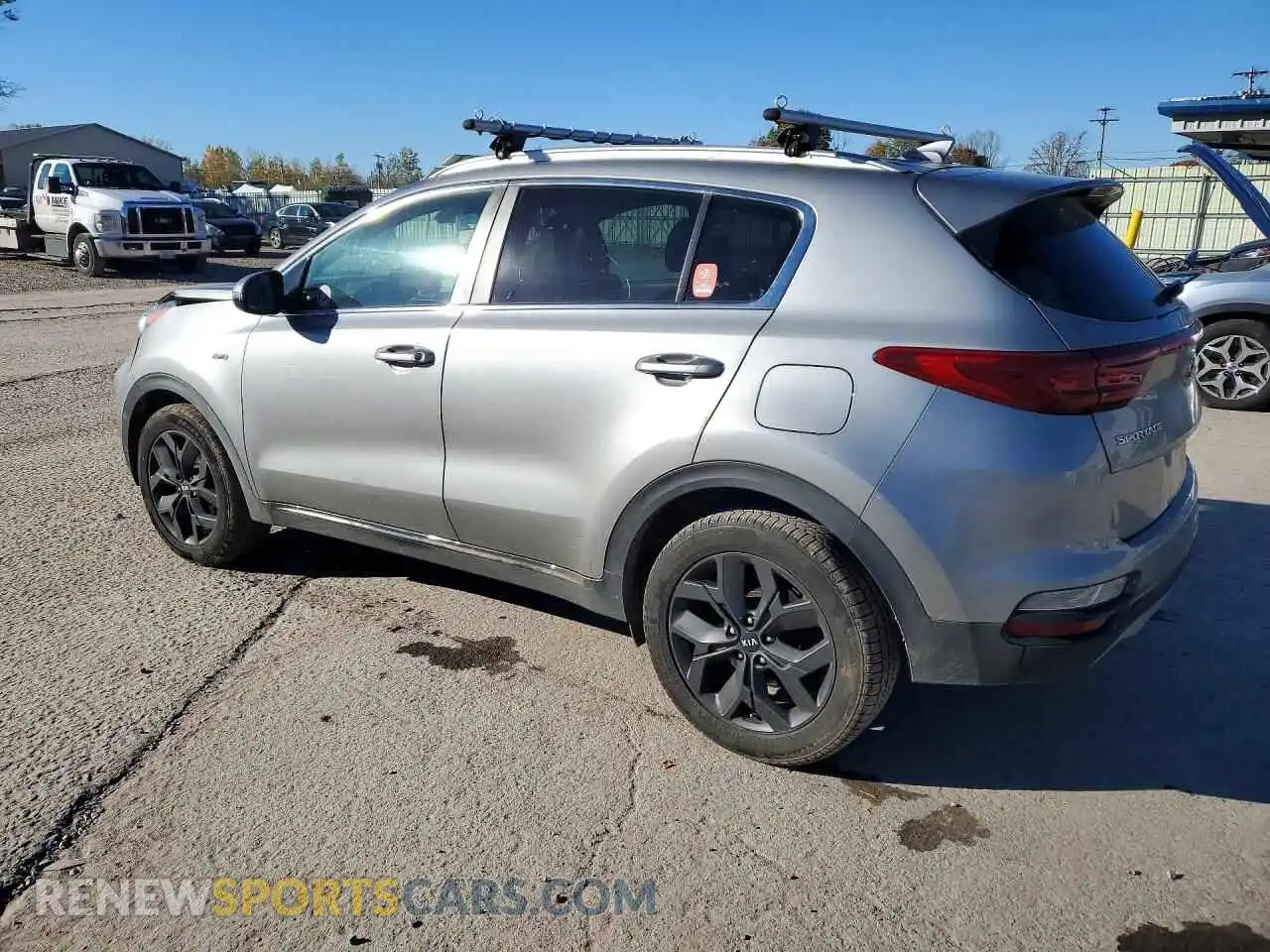 2 fotografías del automóvil dañado KNDP6CACXM7846124 KIA SPORTAGE 2021
