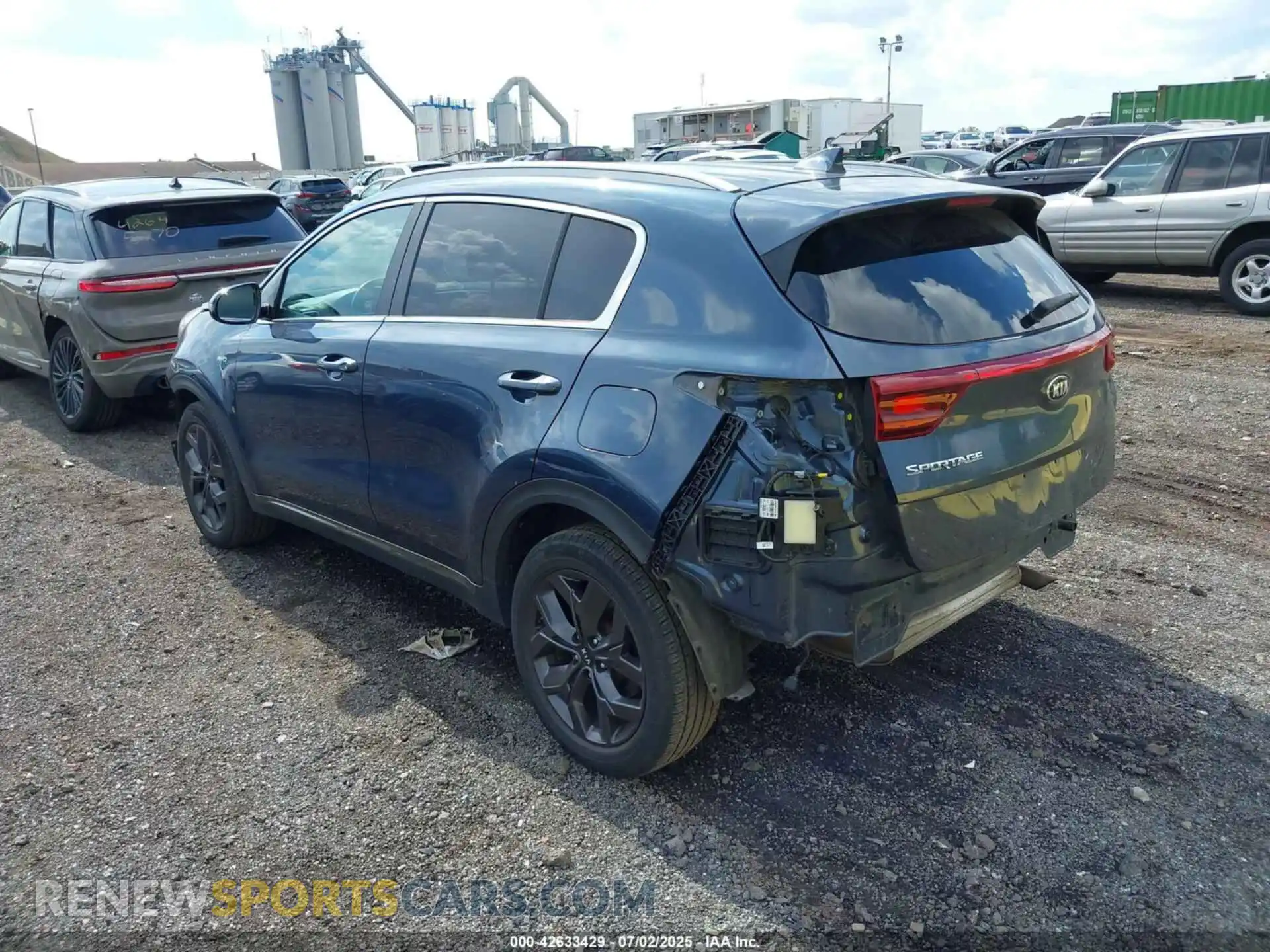 3 Photograph of a damaged car KNDP6CACXM7906127 KIA SPORTAGE 2021