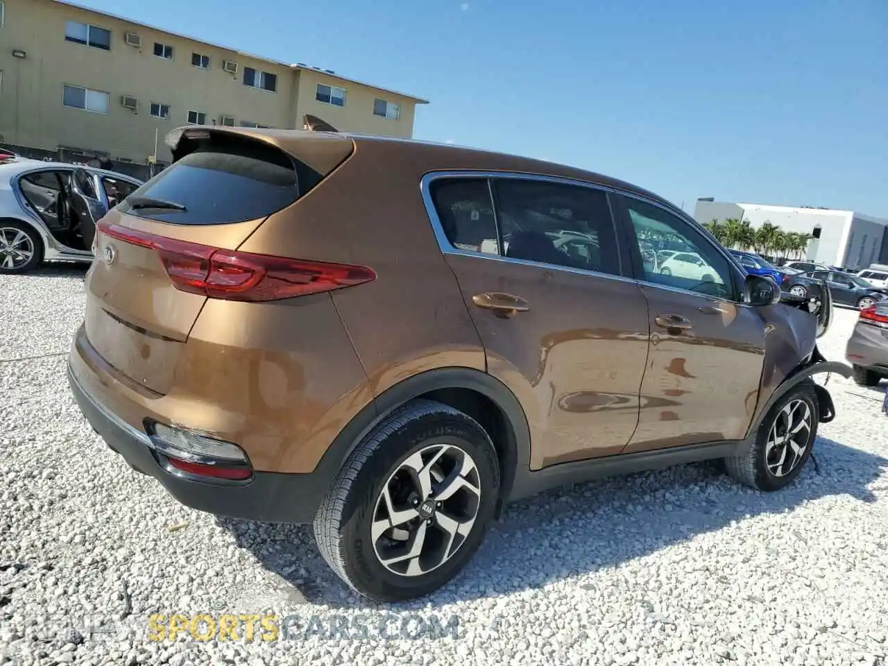 3 Photograph of a damaged car KNDPM3AC0M7870468 KIA SPORTAGE 2021