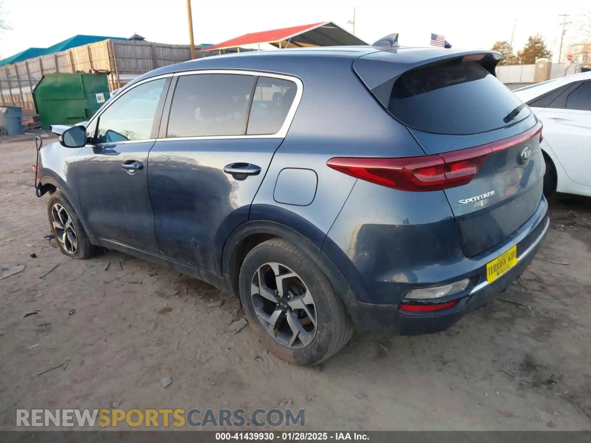 3 Photograph of a damaged car KNDPM3AC1M7847572 KIA SPORTAGE 2021