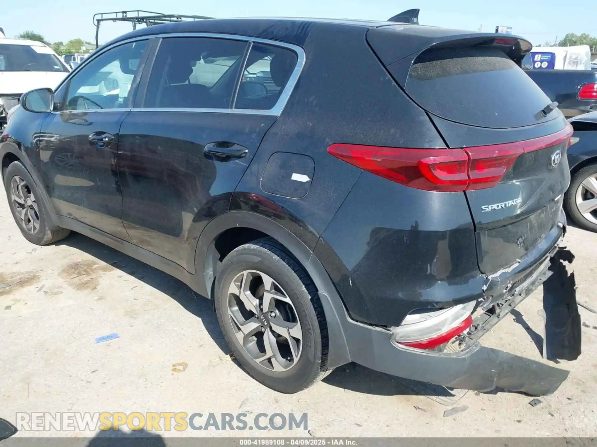 3 Photograph of a damaged car KNDPM3AC3M7901082 KIA SPORTAGE 2021