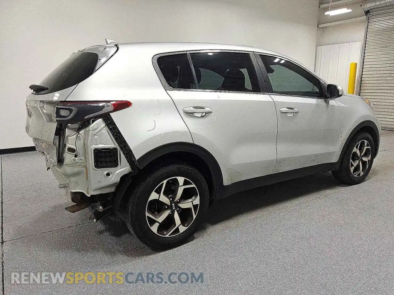 3 Photograph of a damaged car KNDPM3AC3M7916004 KIA SPORTAGE 2021