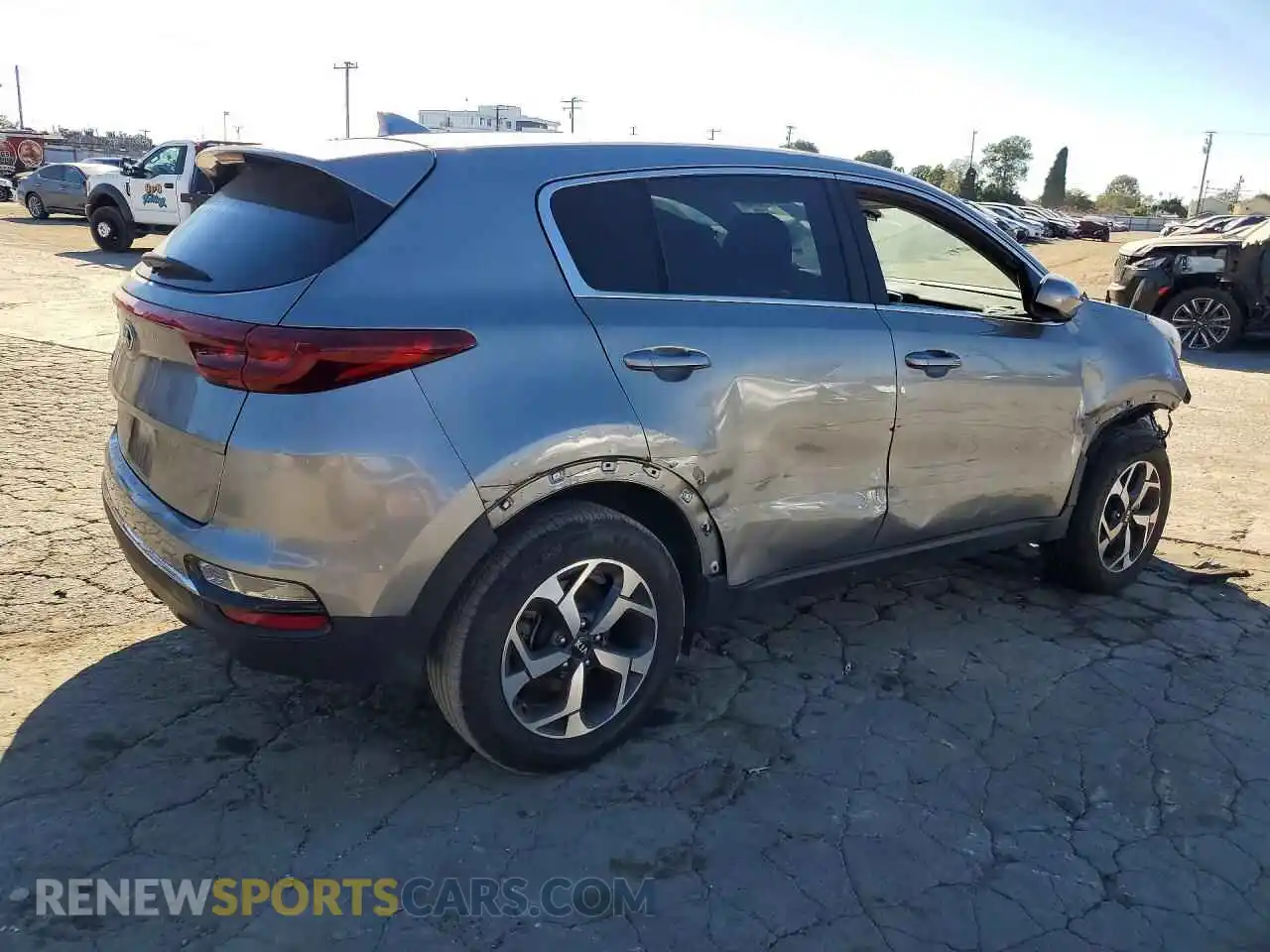 3 Photograph of a damaged car KNDPM3AC4M7911300 KIA SPORTAGE 2021