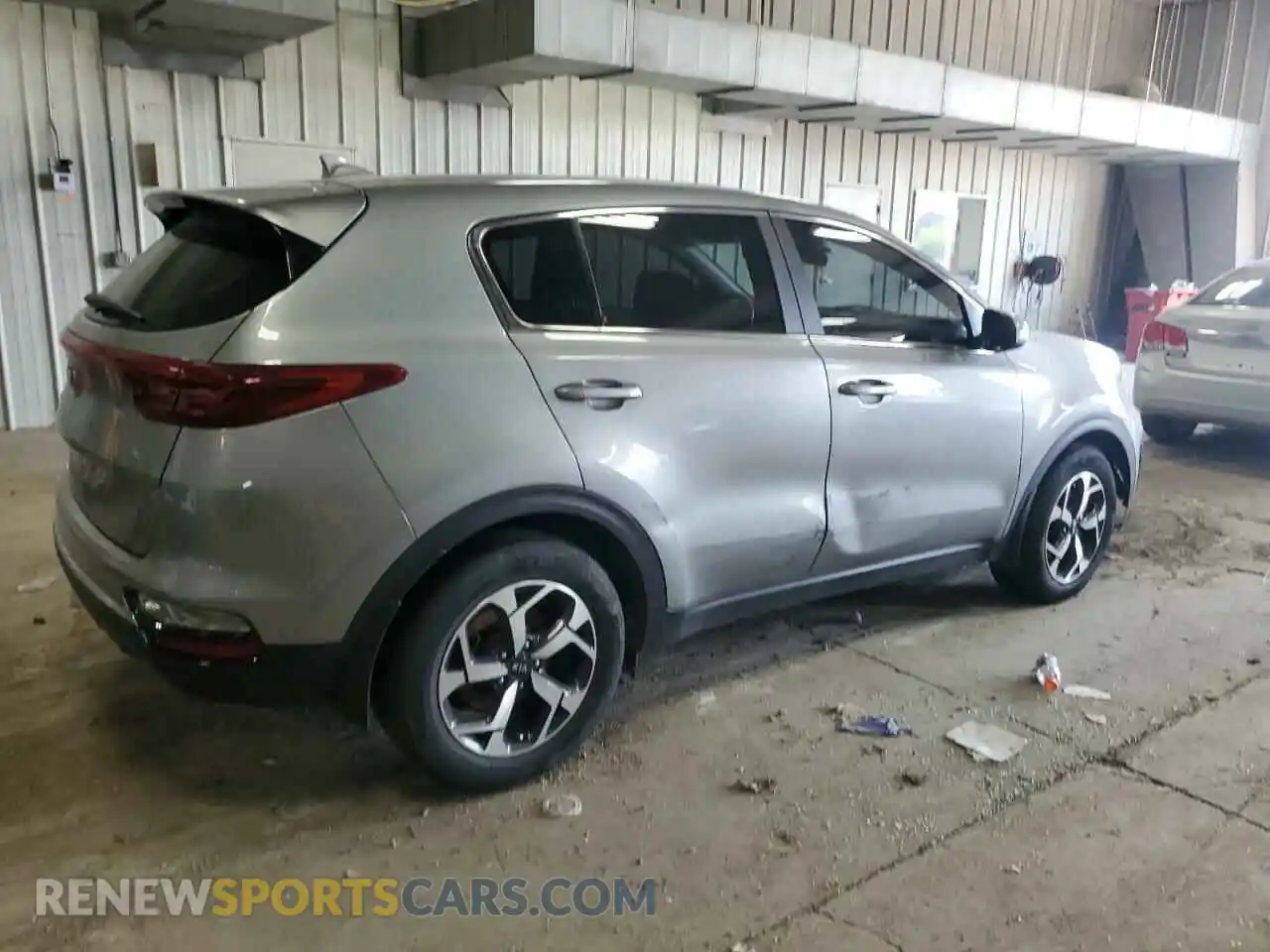 3 Photograph of a damaged car KNDPM3AC4M7914987 KIA SPORTAGE 2021