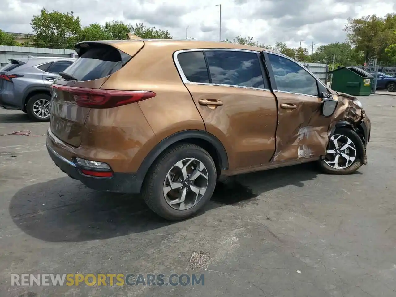3 Photograph of a damaged car KNDPM3AC4M7924581 KIA SPORTAGE 2021