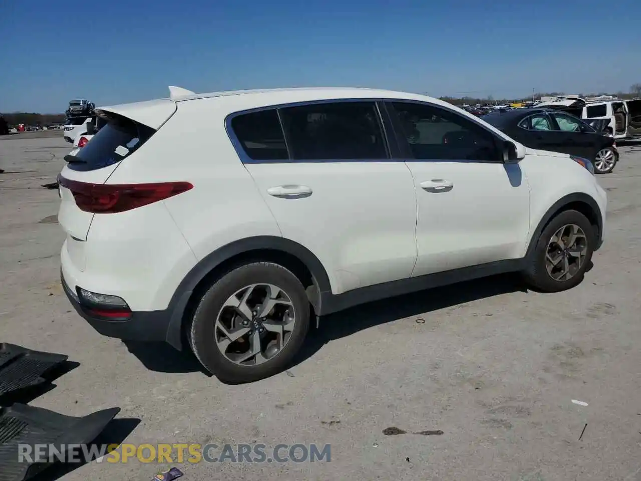 3 Photograph of a damaged car KNDPM3AC5M7878596 KIA SPORTAGE 2021