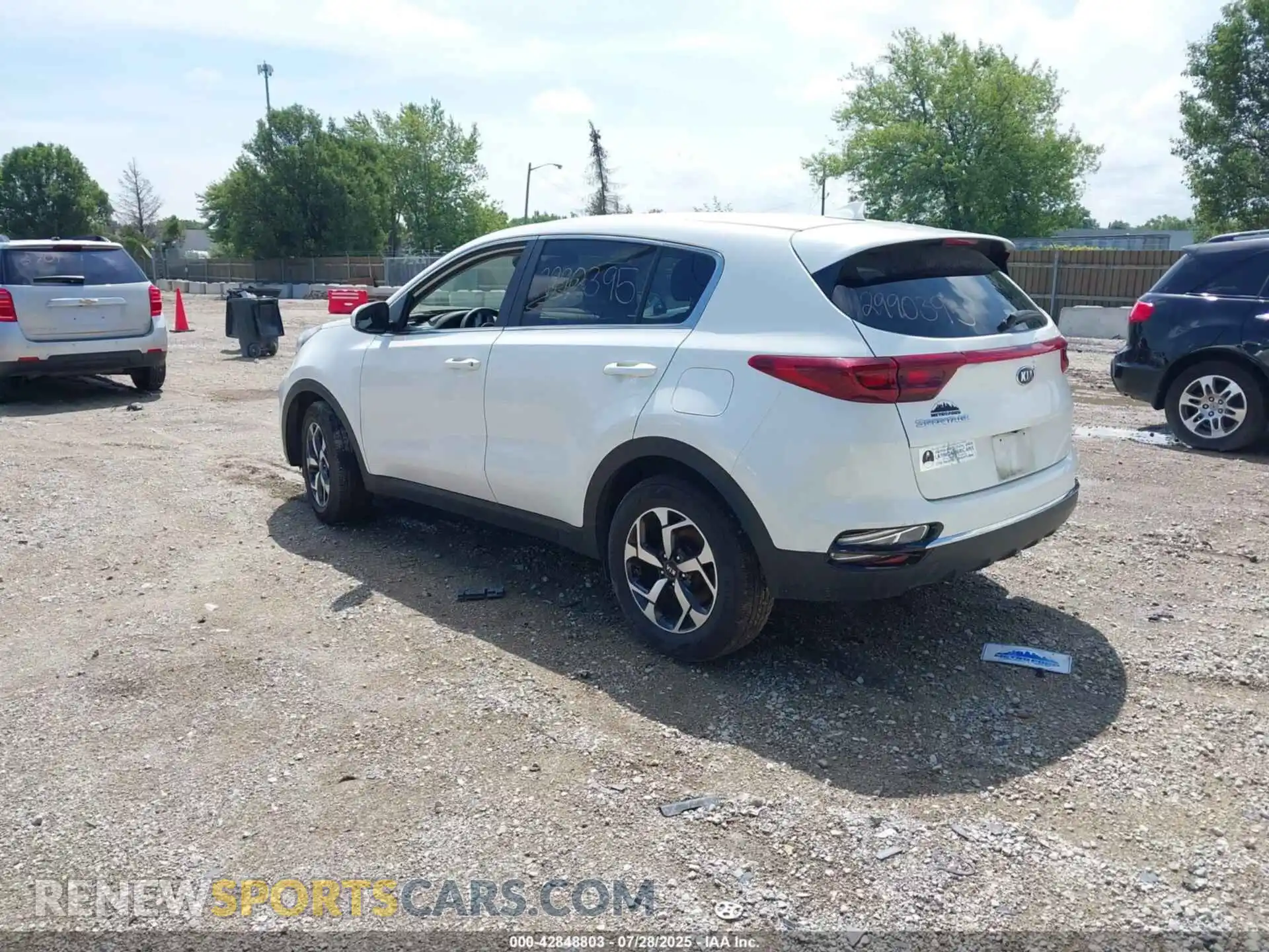 3 Photograph of a damaged car KNDPM3AC5M7914514 KIA SPORTAGE 2021