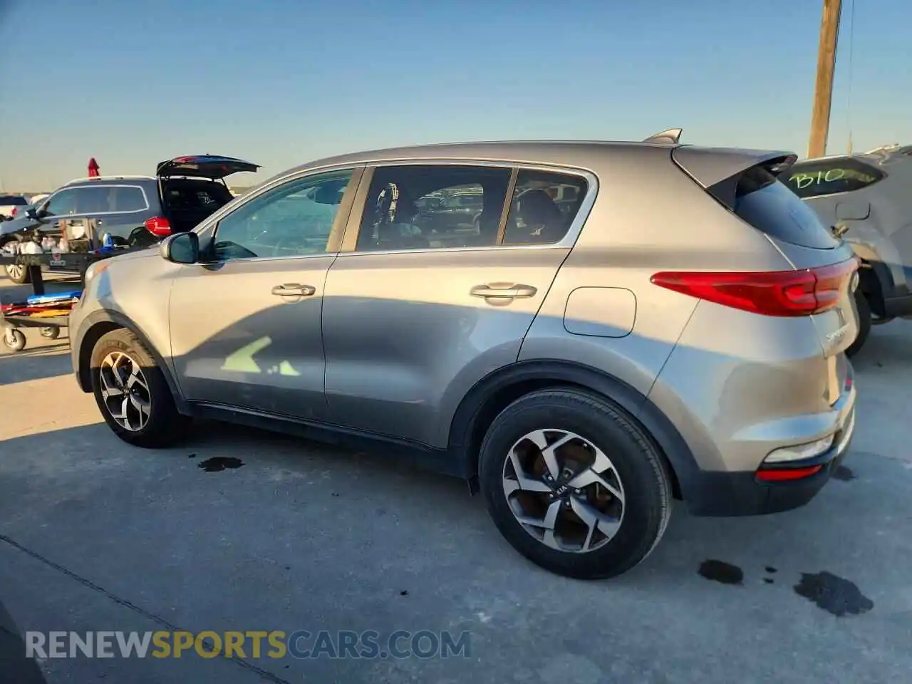2 fotografías del automóvil dañado KNDPM3AC6M7939552 KIA SPORTAGE 2021