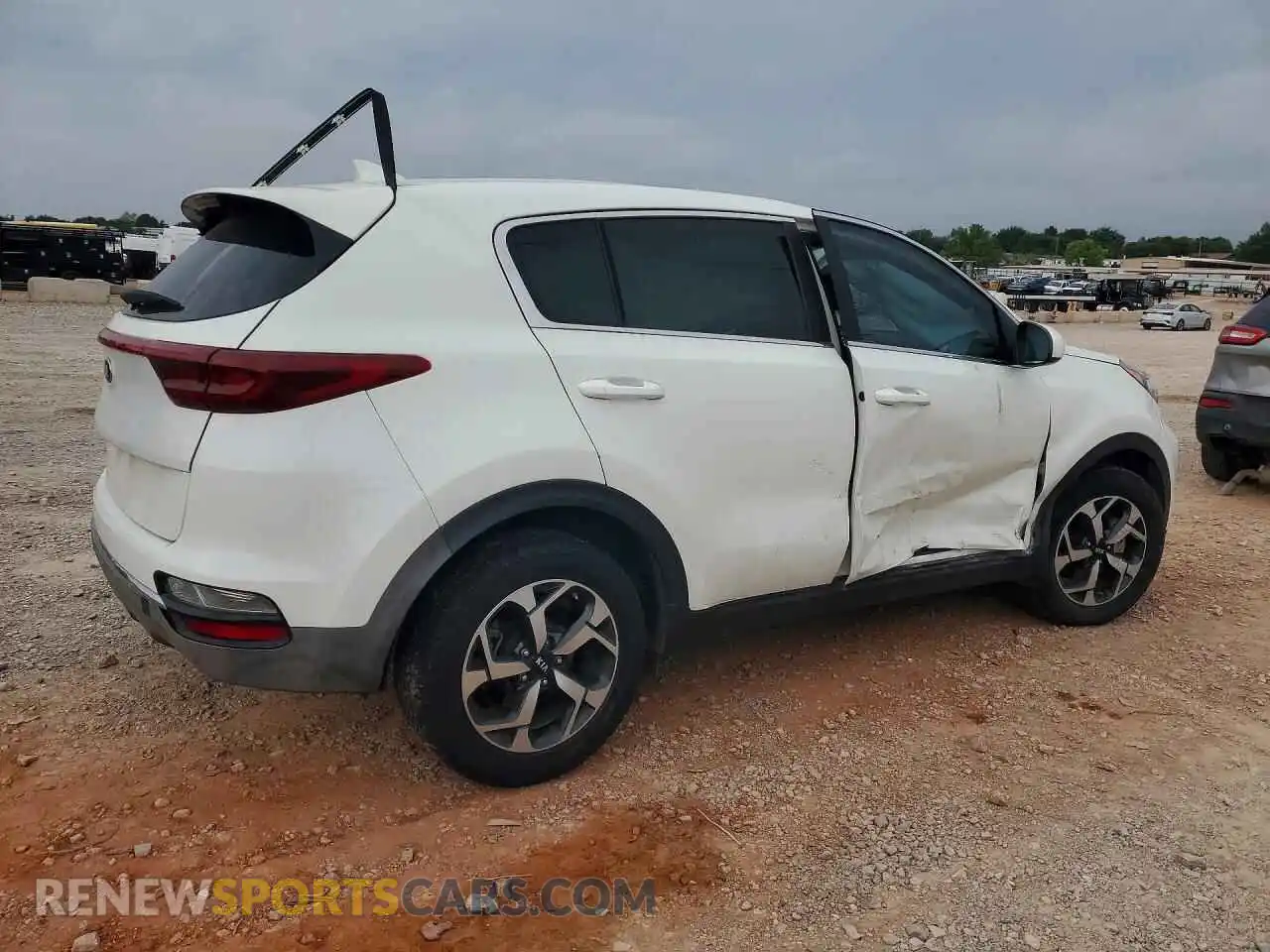 3 fotografías del automóvil dañado KNDPM3AC7M7869169 KIA SPORTAGE 2021