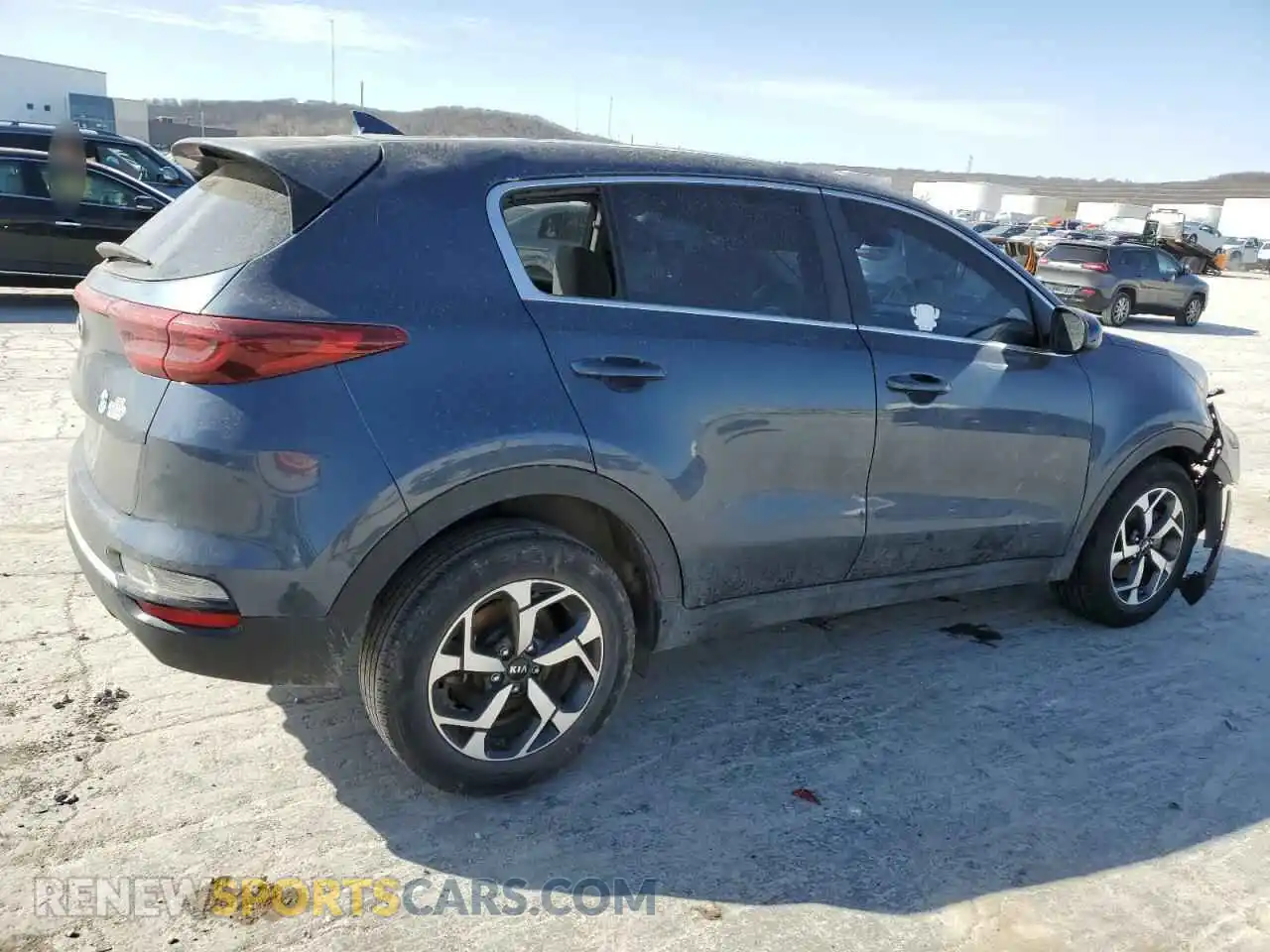 3 Photograph of a damaged car KNDPM3AC7M7882570 KIA SPORTAGE 2021