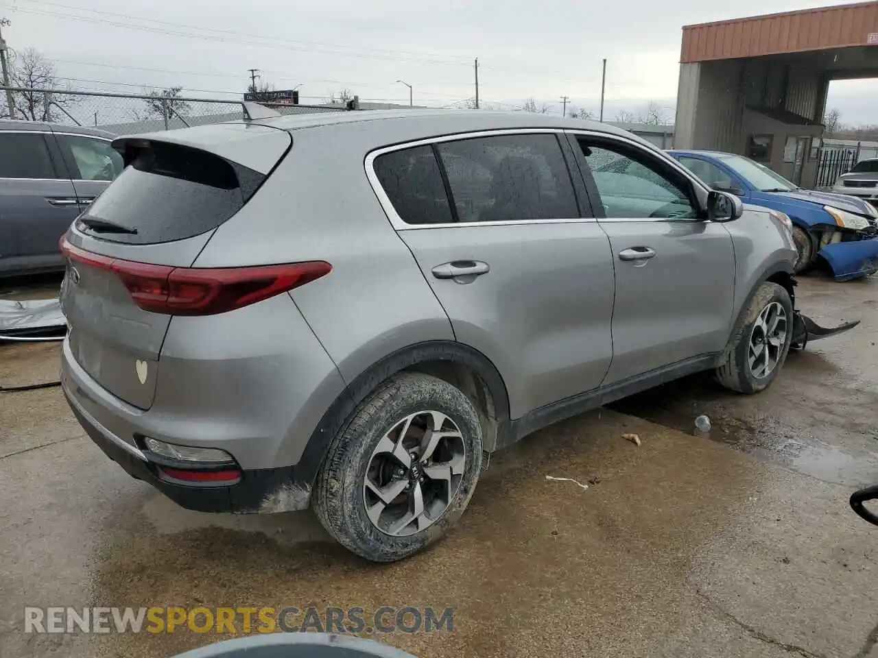 3 Photograph of a damaged car KNDPM3AC7M7885582 KIA SPORTAGE 2021