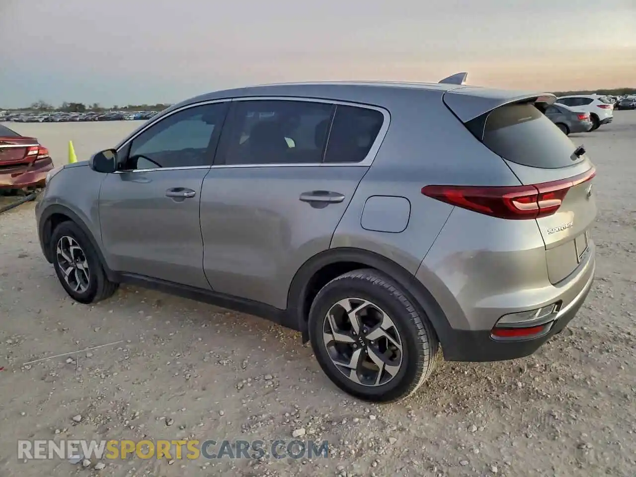 2 Photograph of a damaged car KNDPM3AC7M7938023 KIA SPORTAGE 2021