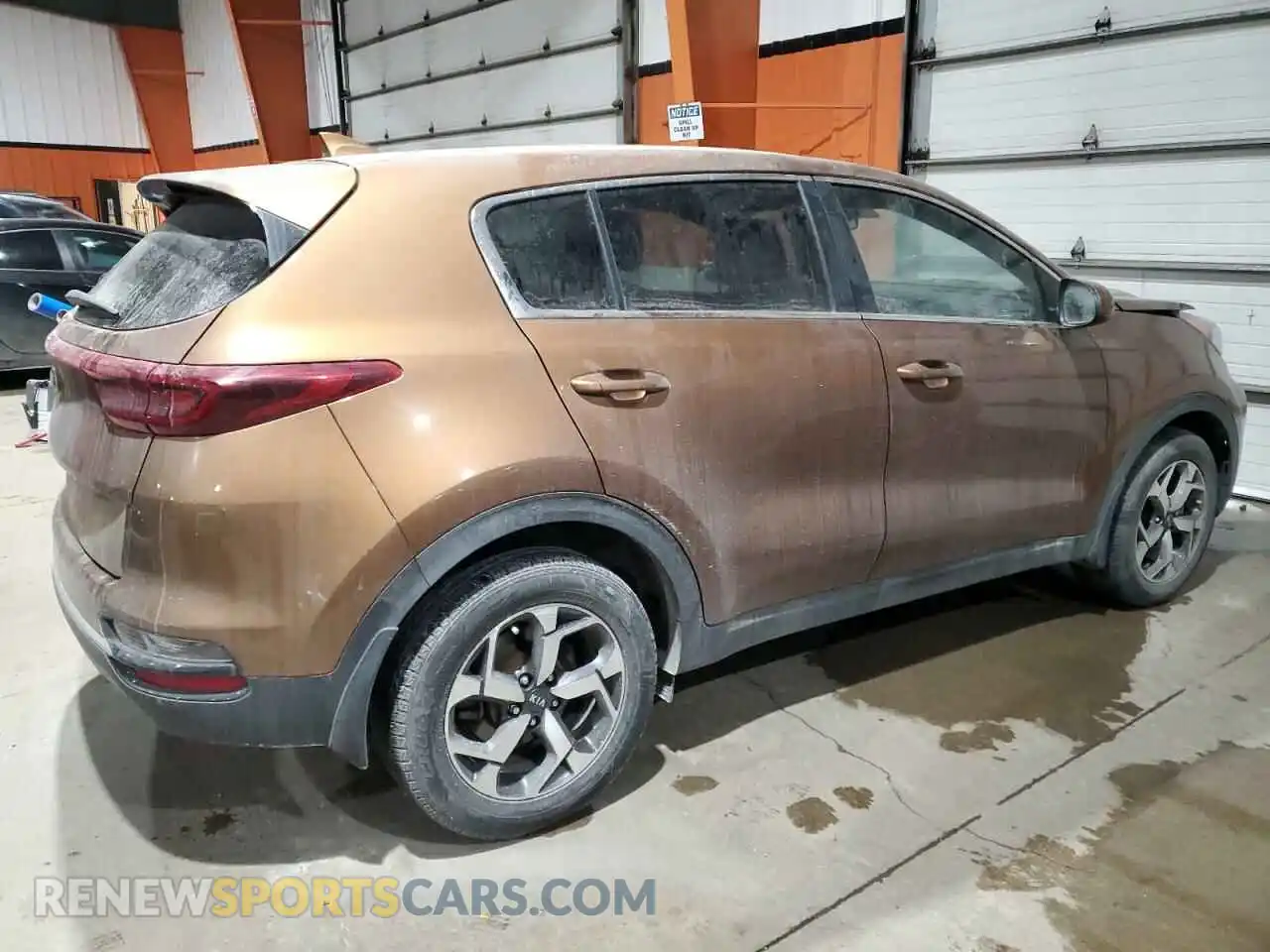 3 Photograph of a damaged car KNDPM3AC8M7853630 KIA SPORTAGE 2021
