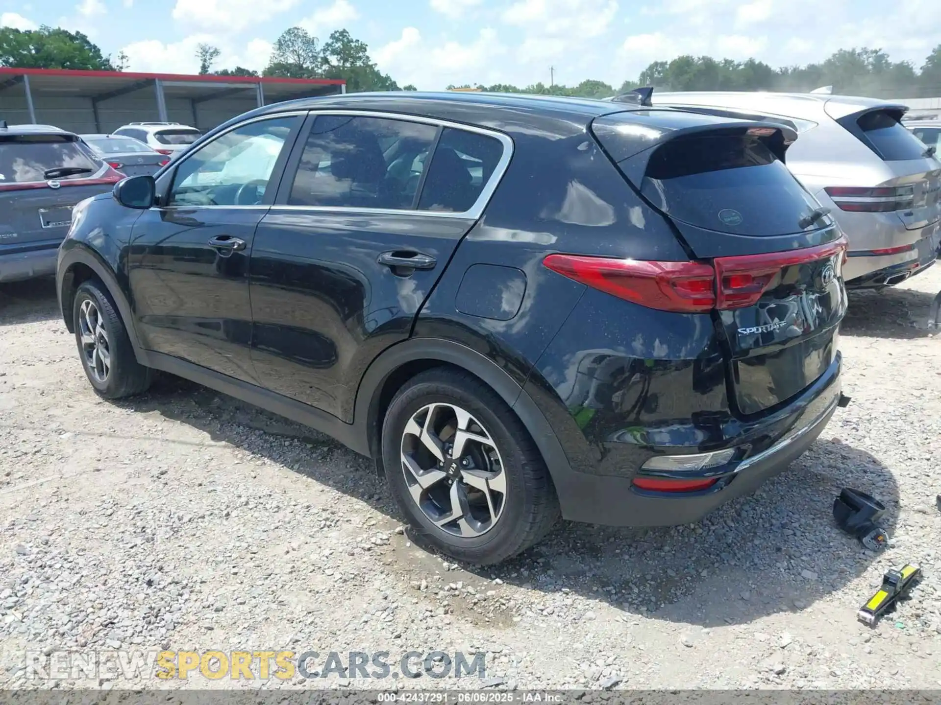 3 Photograph of a damaged car KNDPM3AC8M7876146 KIA SPORTAGE 2021