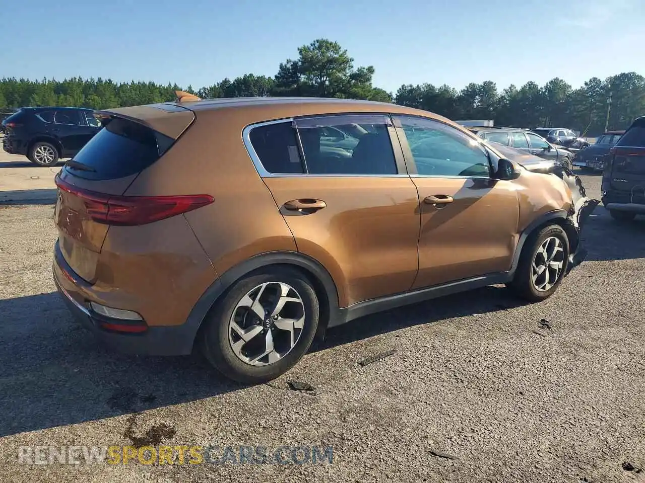3 Photograph of a damaged car KNDPM3AC9M7861297 KIA SPORTAGE 2021