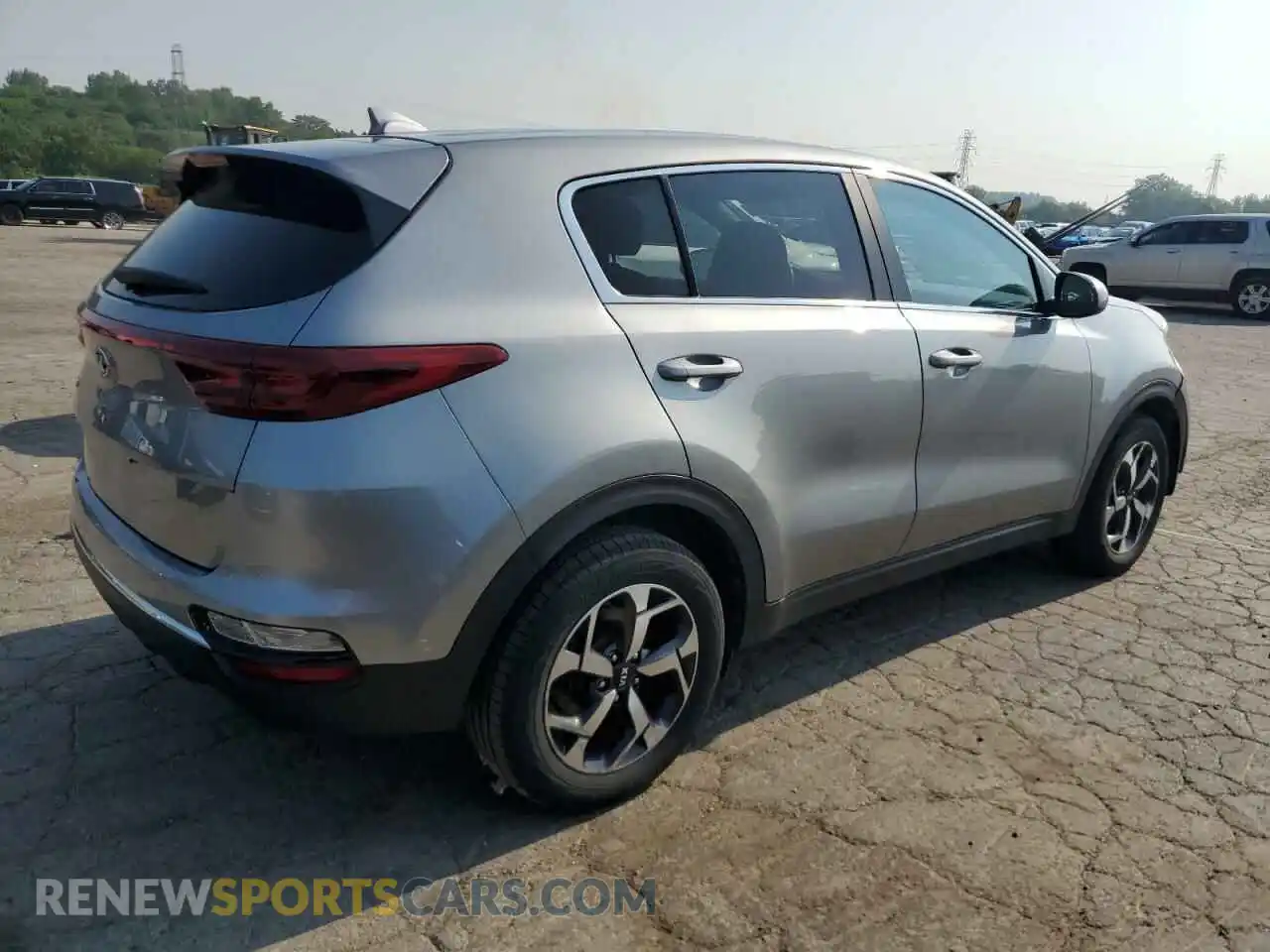 3 Photograph of a damaged car KNDPM3AC9M7928271 KIA SPORTAGE 2021