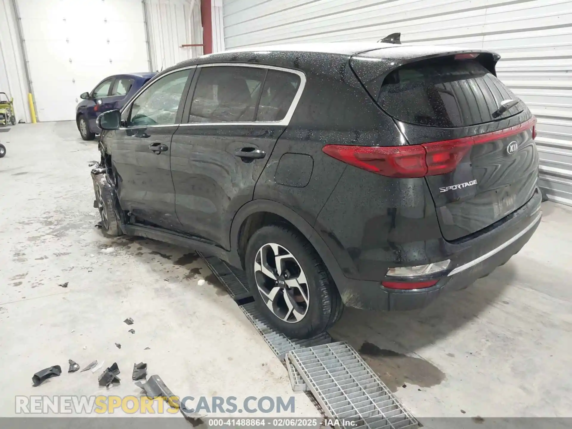 3 Photograph of a damaged car KNDPMCAC0M7895368 KIA SPORTAGE 2021