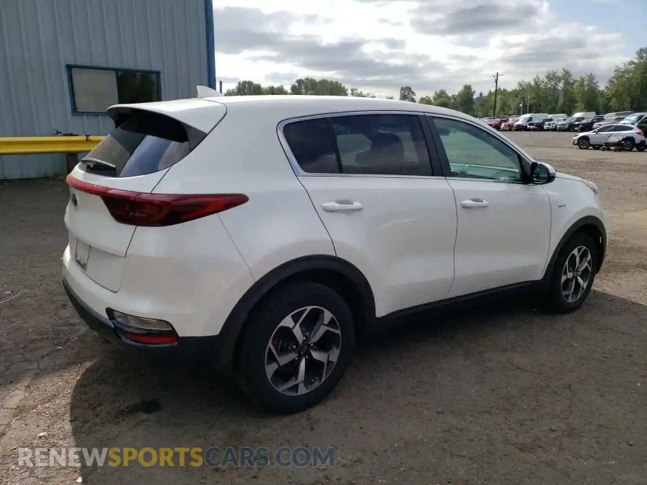 3 Фотография поврежденного автомобиля KNDPMCAC2M7890169 KIA SPORTAGE 2021