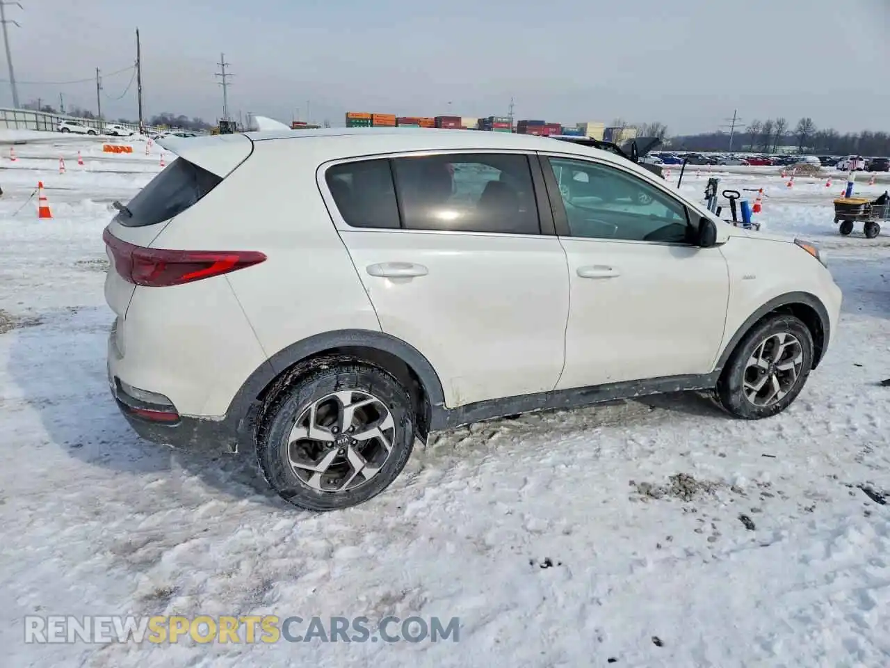 3 fotografías del automóvil dañado KNDPMCAC3M7941517 KIA SPORTAGE 2021