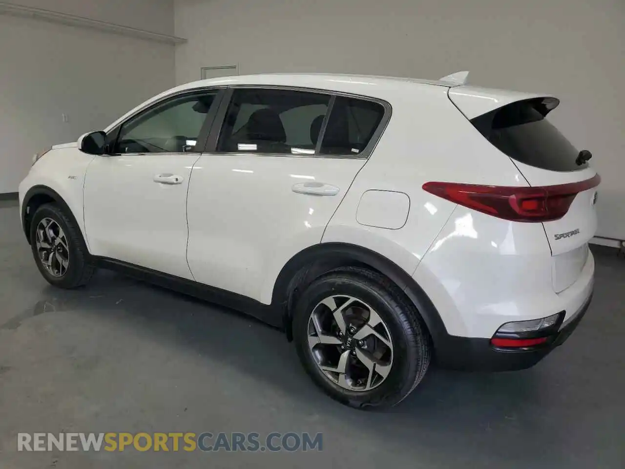 2 Photograph of a damaged car KNDPMCAC3M7942019 KIA SPORTAGE 2021