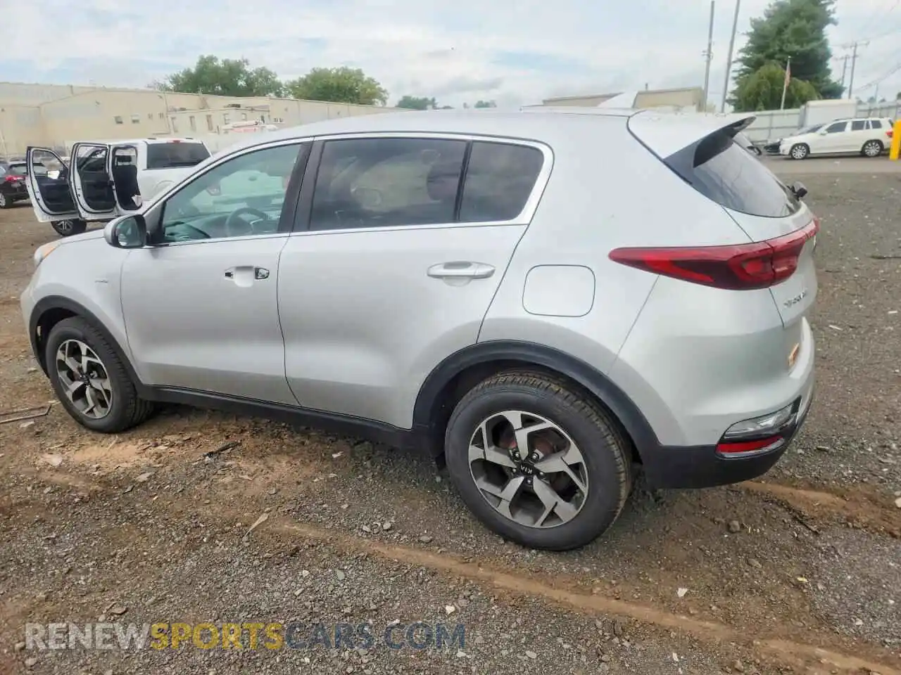 2 fotografías del automóvil dañado KNDPMCAC4M7864088 KIA SPORTAGE 2021