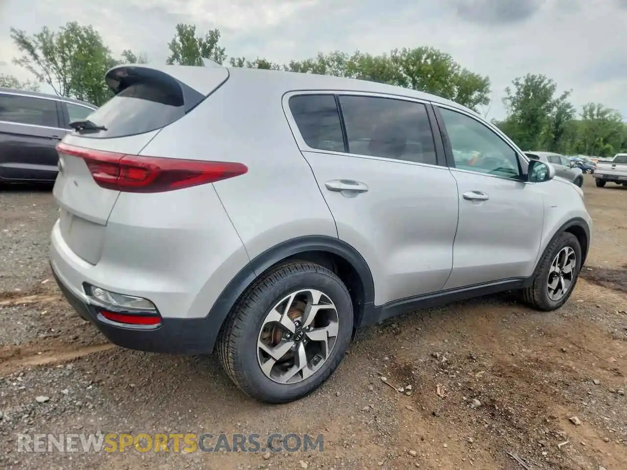 3 fotografías del automóvil dañado KNDPMCAC4M7864088 KIA SPORTAGE 2021