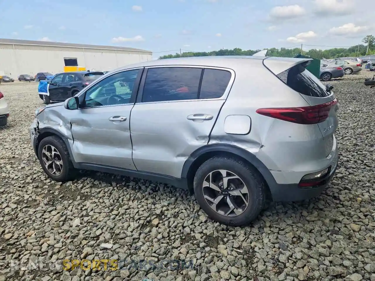 2 fotografías del automóvil dañado KNDPMCAC5M7898458 KIA SPORTAGE 2021