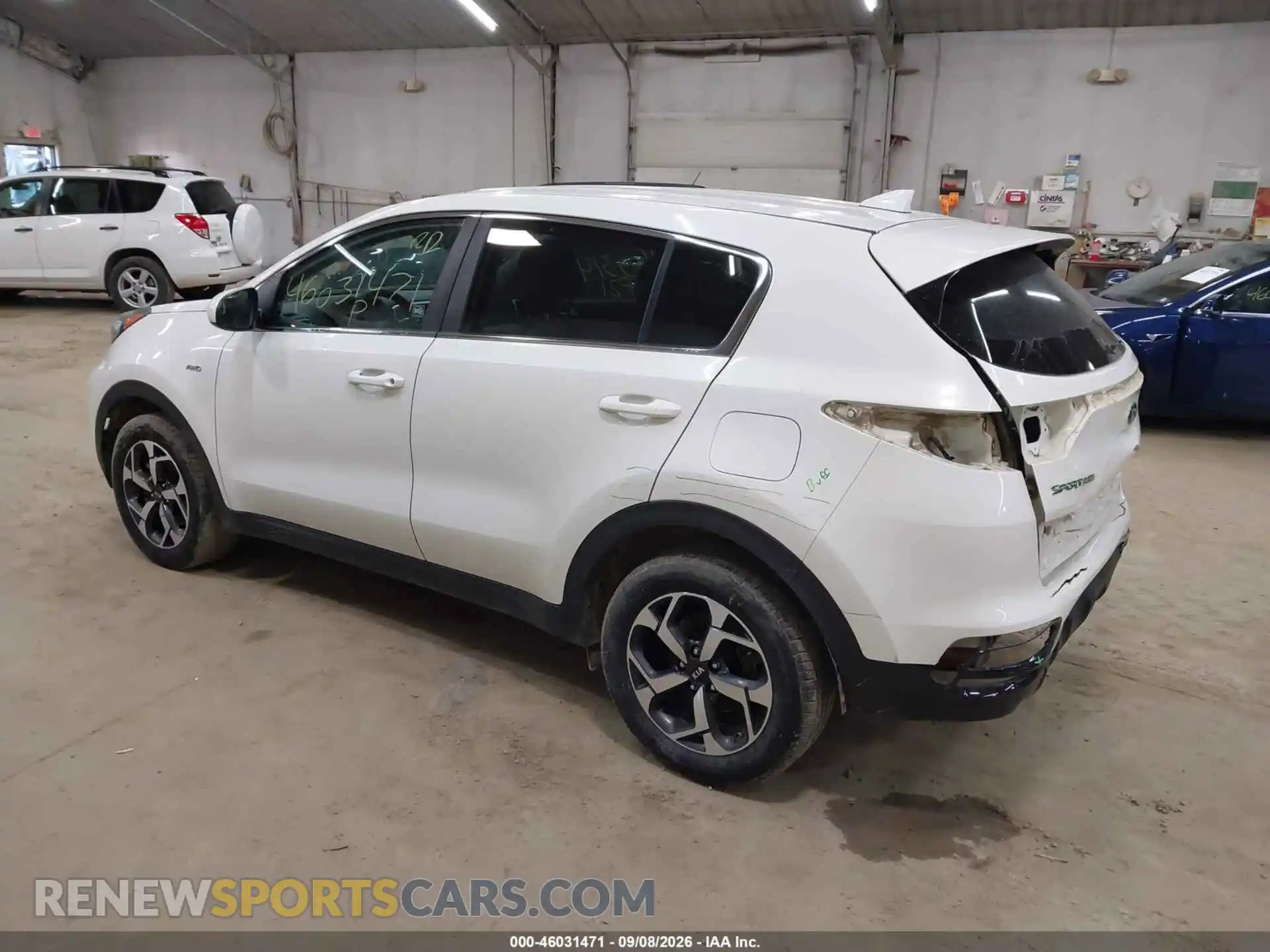 3 fotografías del automóvil dañado KNDPMCAC5M7904811 KIA SPORTAGE 2021