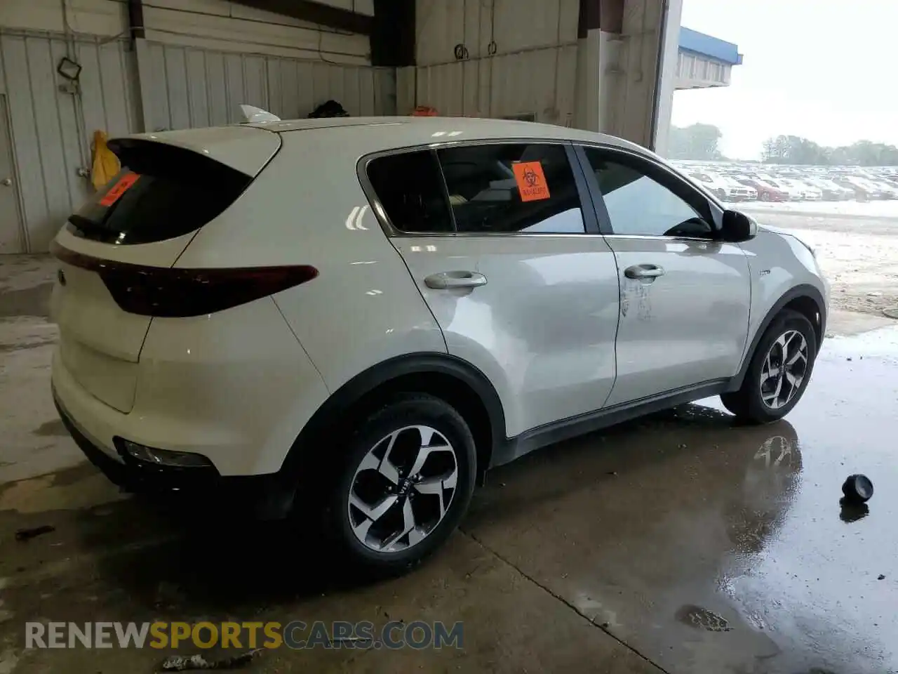 3 fotografías del automóvil dañado KNDPMCAC5M7934035 KIA SPORTAGE 2021
