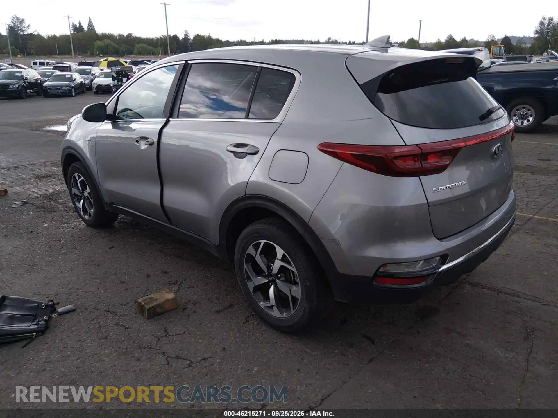 3 Photograph of a damaged car KNDPMCAC8M7862280 KIA SPORTAGE 2021